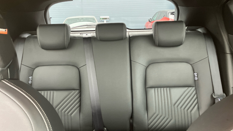 Nissan Juke 1.6 Hybrid Tekna 5dr Auto Hybrid Hatchback